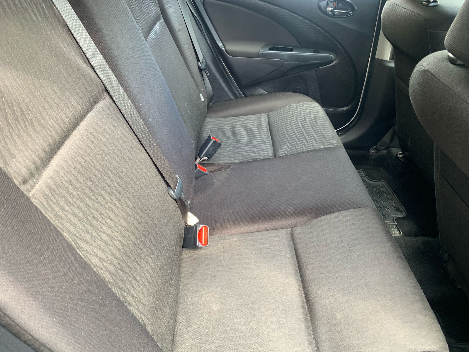TOYOTA         ETIOS