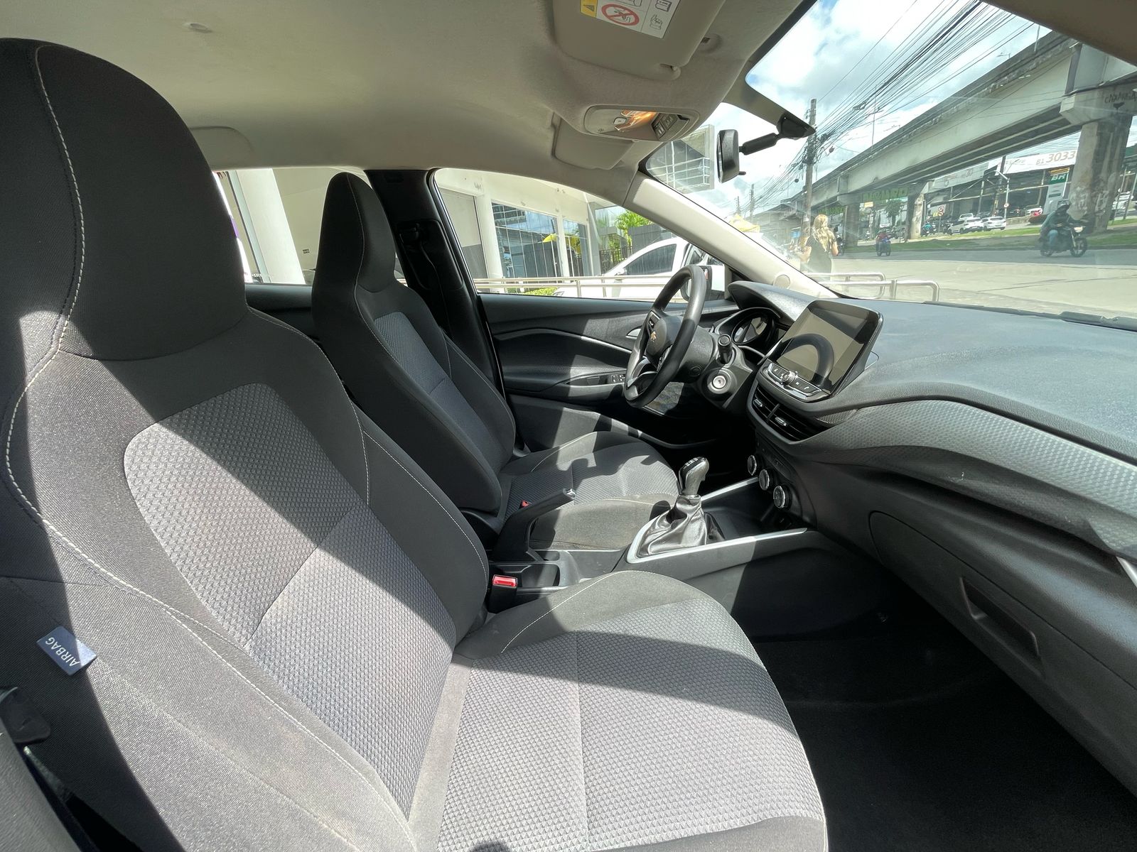 CHEVROLET         ONIX