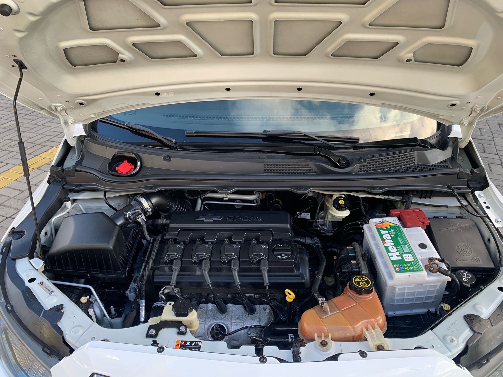 CHEVROLET         ONIX